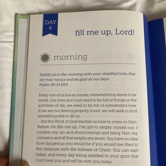 Beth Moore’s Blessed mornings & Restful nights - Picture 3 of 6